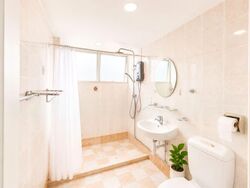 Lakeview Estate (D20), Apartment #629288461